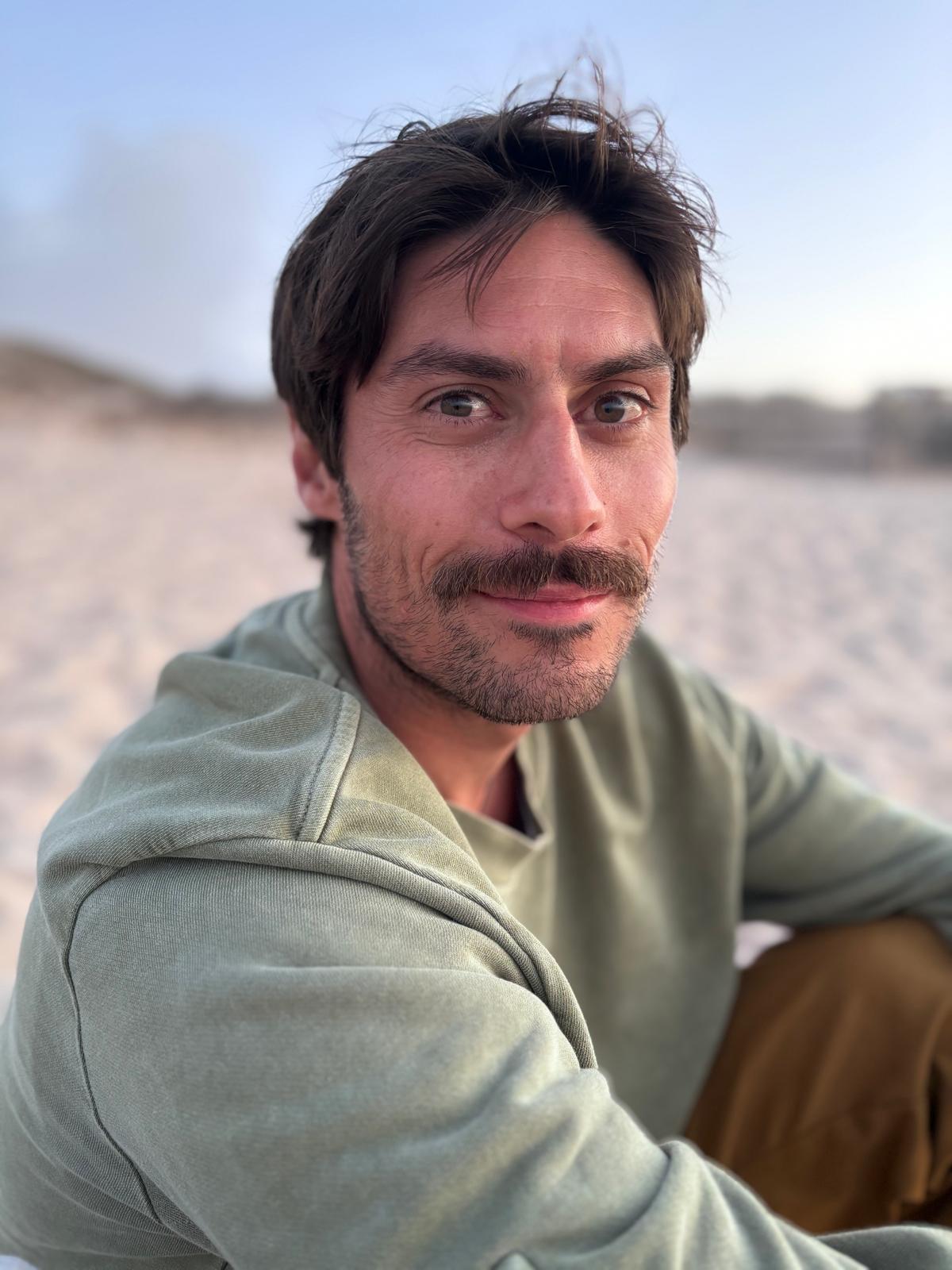 Oliver Cassagneau-Francis